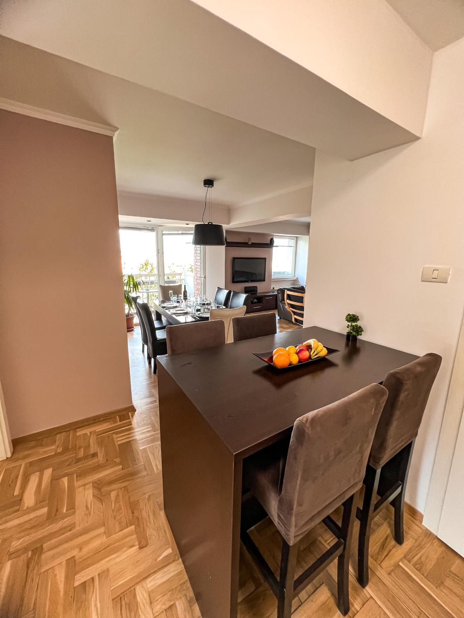 Centre Luxury Apartment Скопье Экстерьер фото